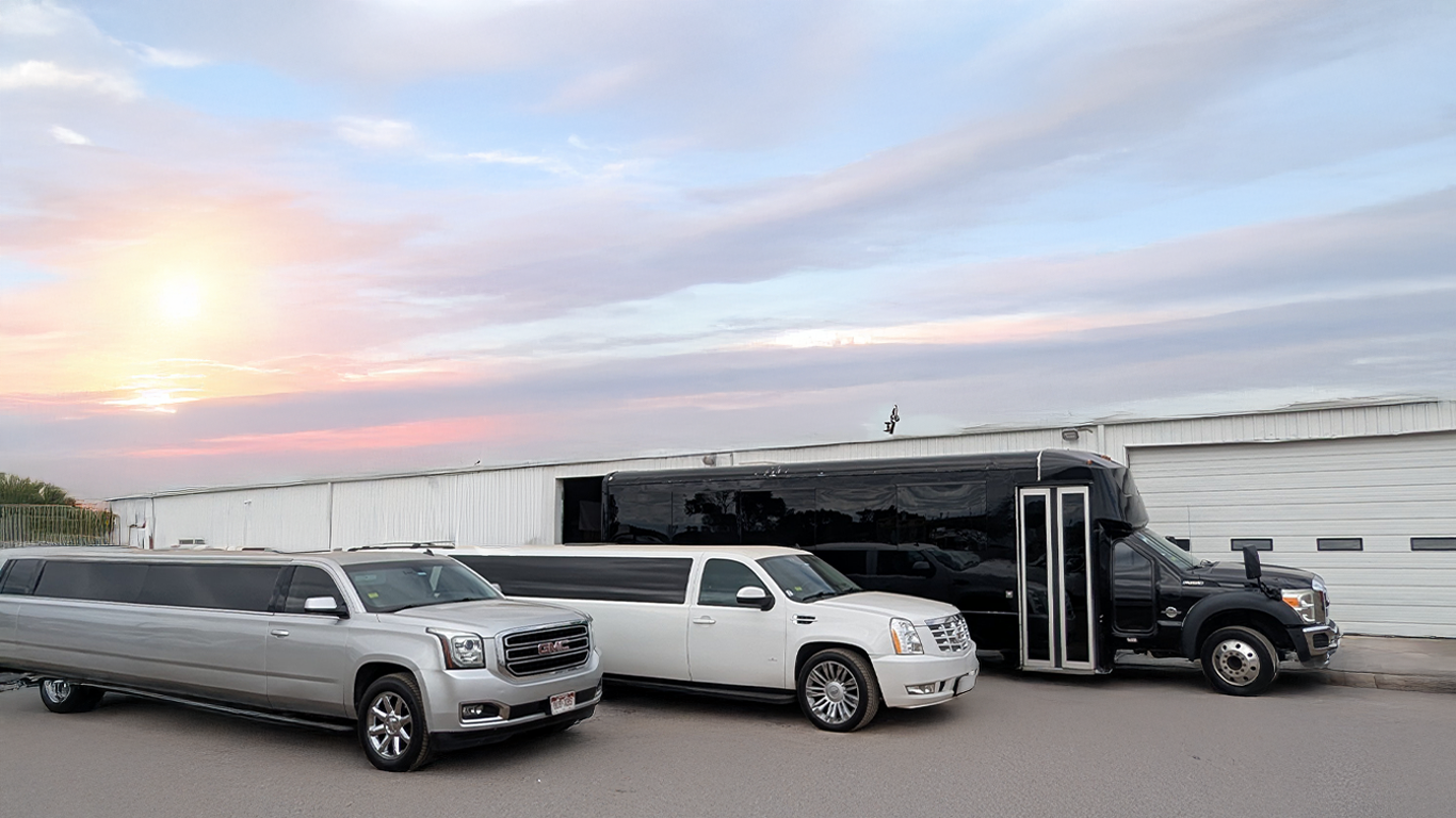 Discount Luxury Limousines & Party Bus